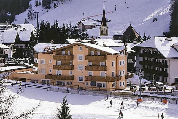 Hotel Serena Сельва-ди-Валь-Гардена Экстерьер фото