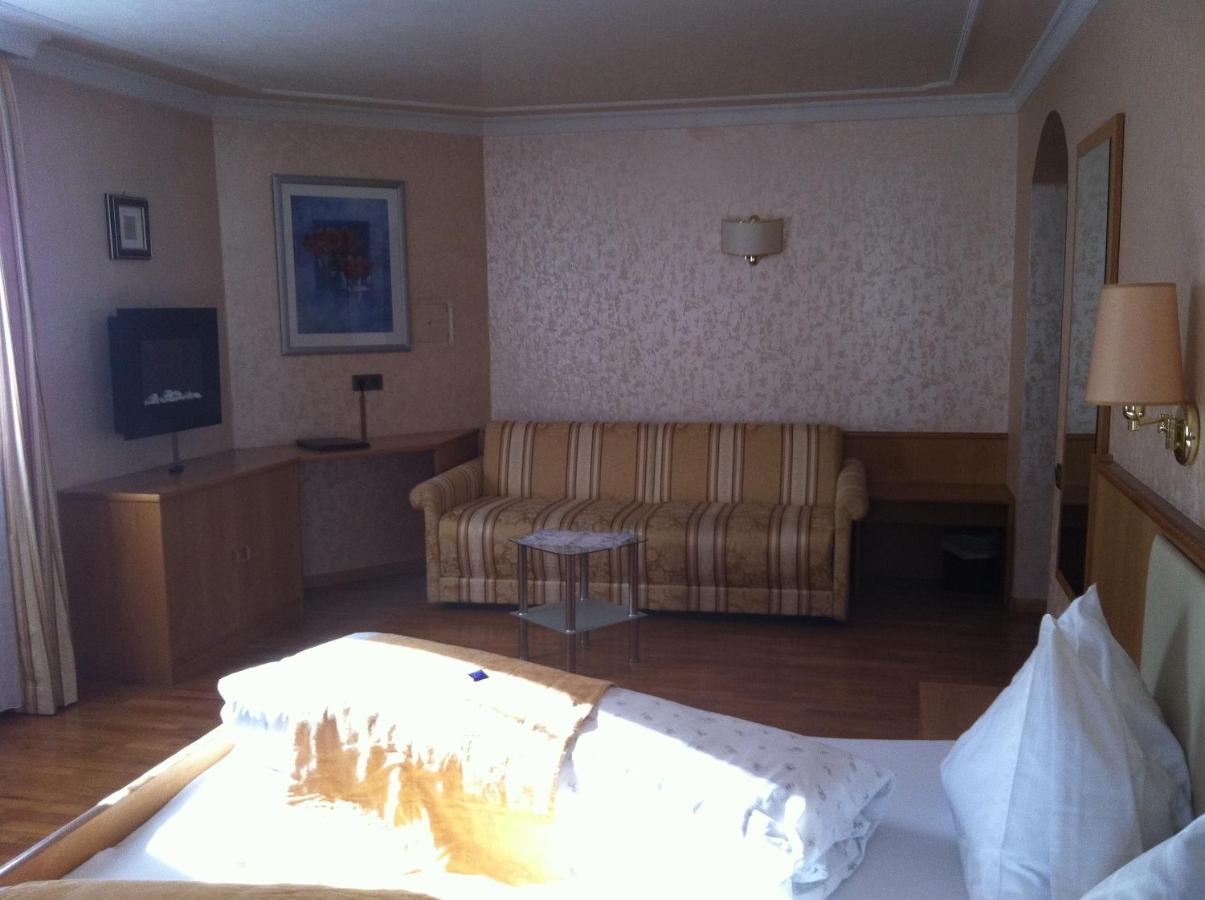 Hotel Serena Сельва-ди-Валь-Гардена Экстерьер фото
