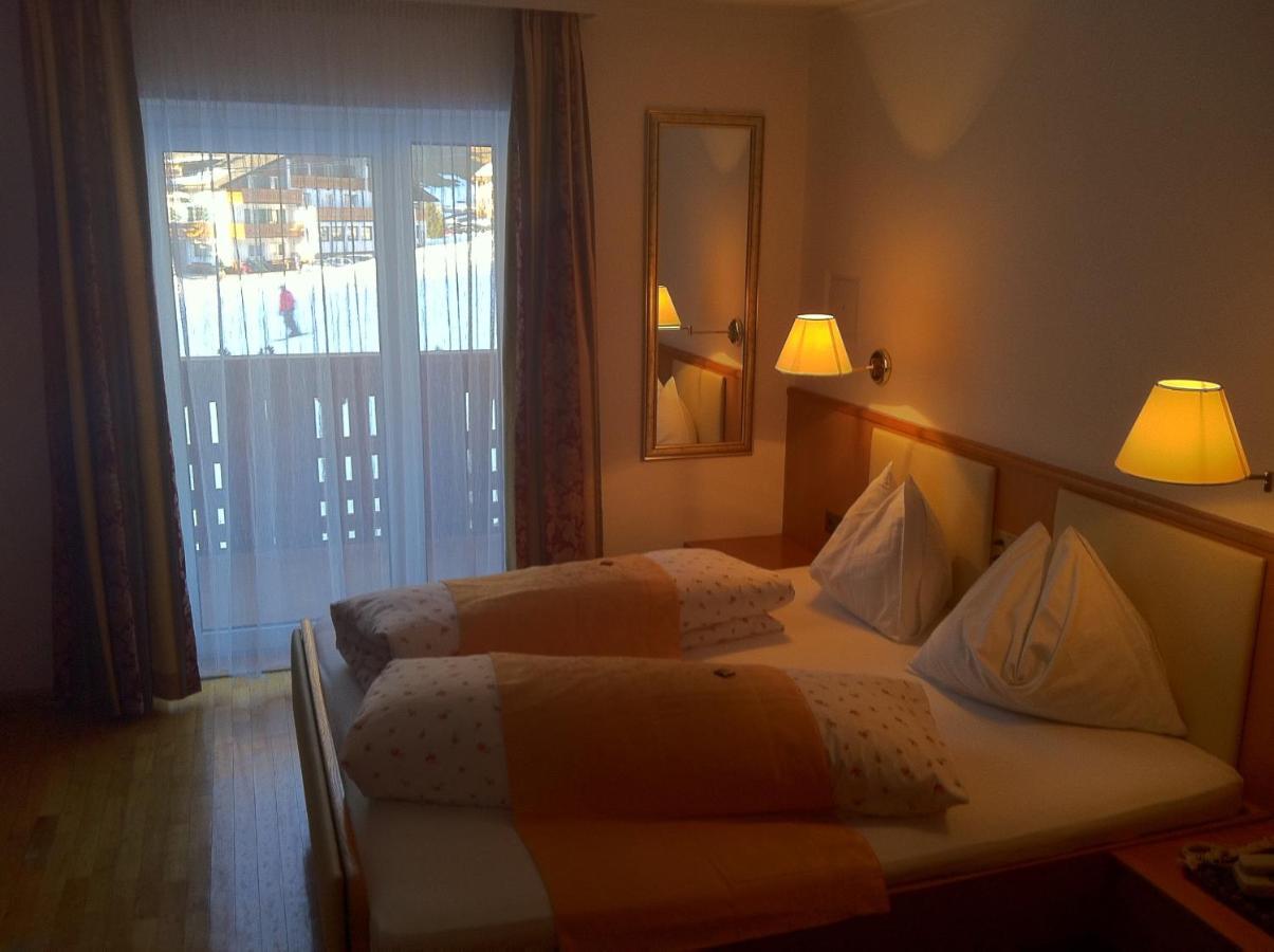 Hotel Serena Сельва-ди-Валь-Гардена Экстерьер фото